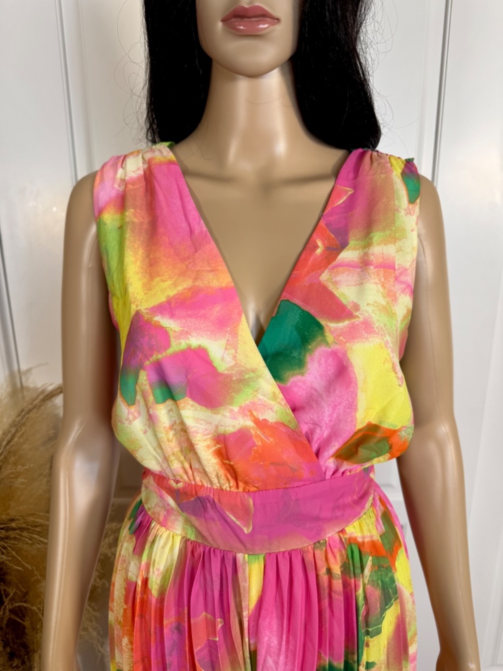 TROPICAL PRINT SLEEVELESS WIDE LEG WOVEN PLEATED JUMPSUIT SIZE MEDIUM - Picture 8 of 17